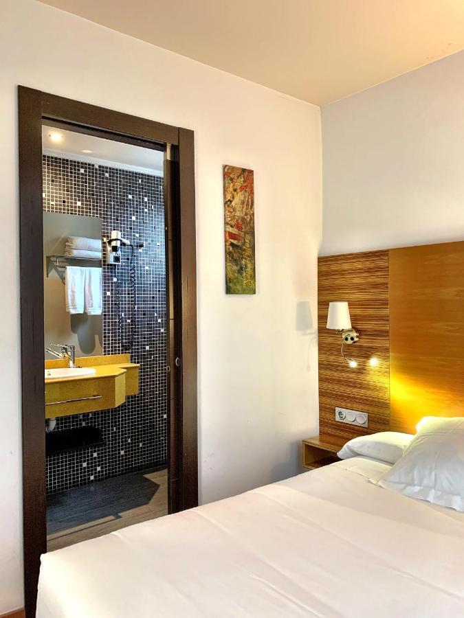 Standard Double Room,1182025135:JPEG